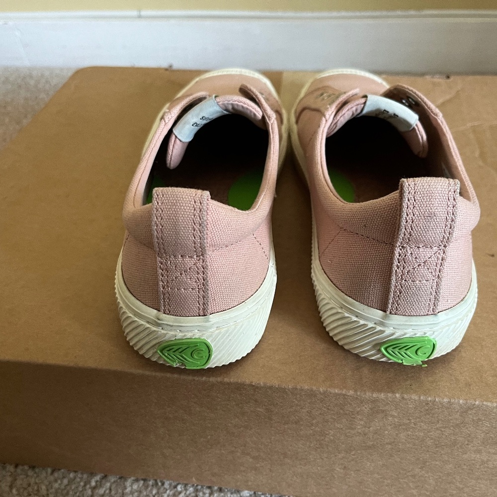 Pink cariuma sneakers  size 8.5